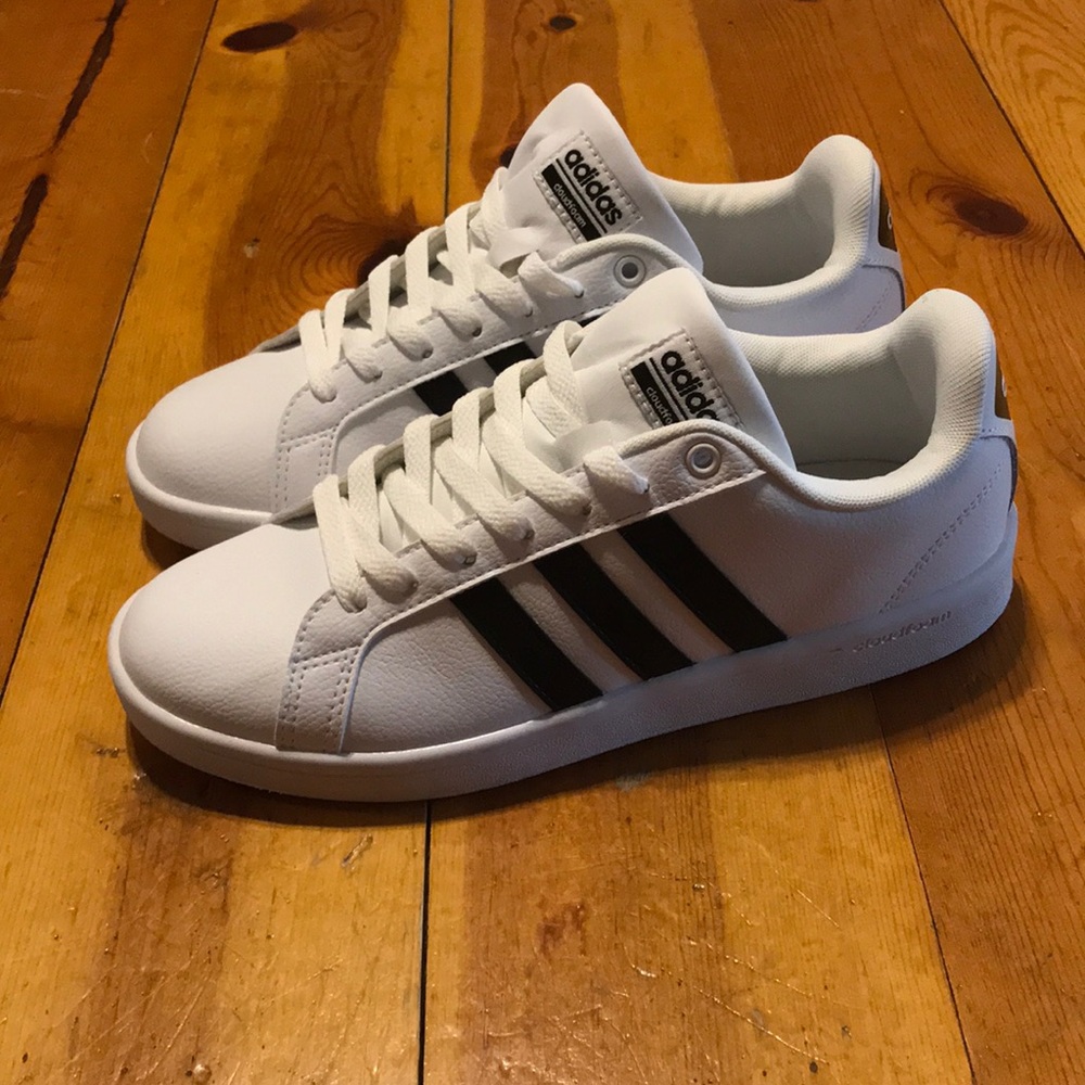 Adidas Cloudfoam sneakers BRAND NEW